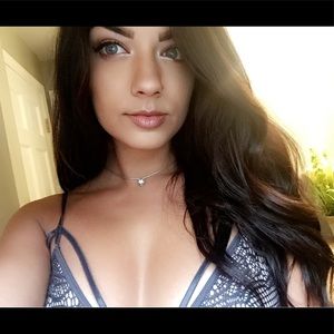 Meet your Posher, Alanna